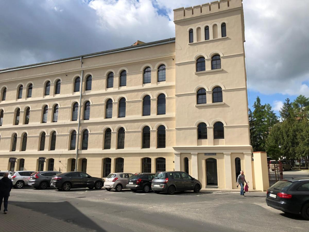 One Night Lofty Fabryczna Leilighet Zielona Góra Eksteriør bilde